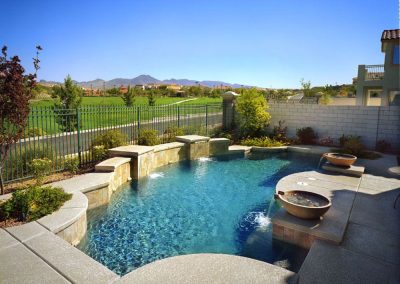 Modern pool designer in Los Angeles